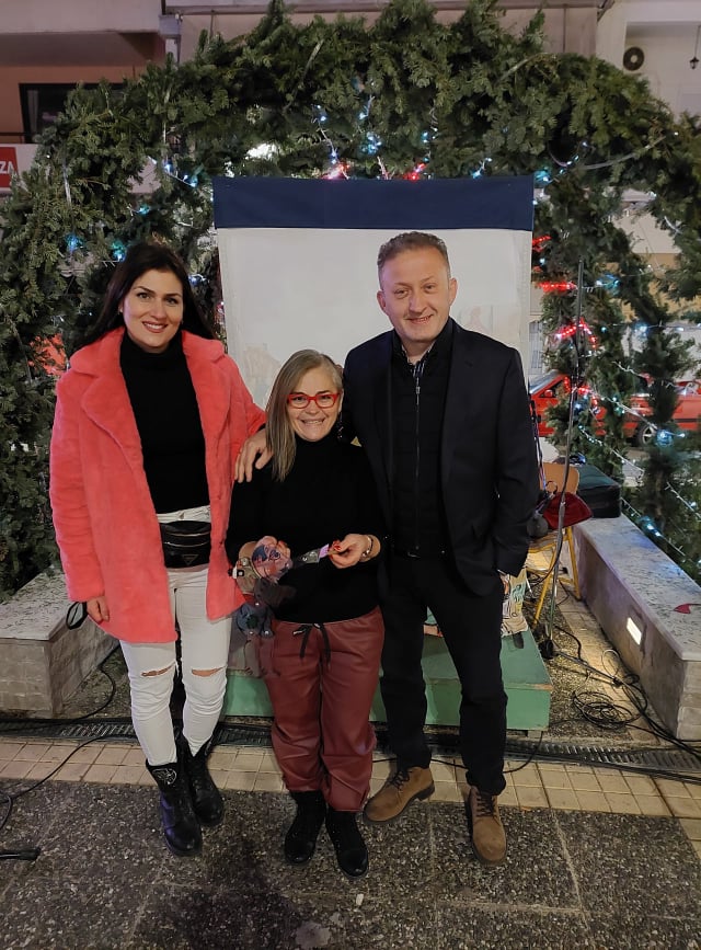 o karagkiozis kai h magissa frikantela11