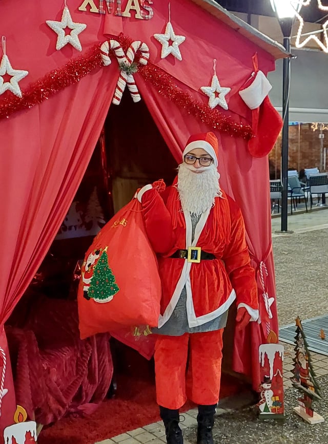 o karagkiozis kai h magissa frikantela13