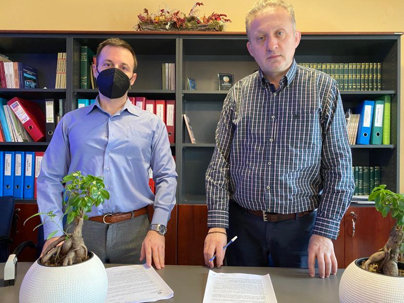 shmeio-fortisis-hlektrikwn-oximatwn