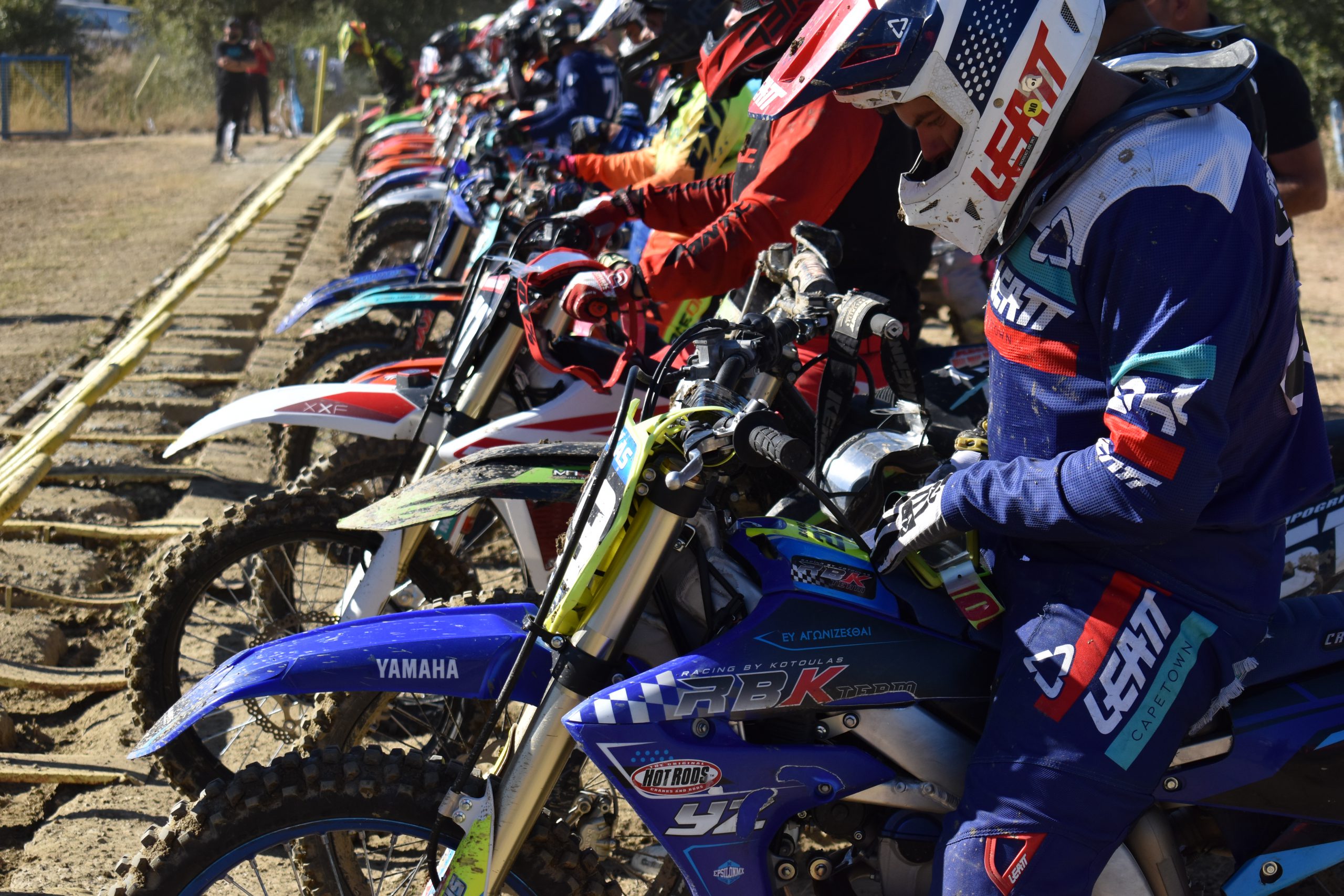 Έληξε το Πανελλήνιο Πρωτάθλημα Motocross 2022 με τον 6ο αγώνα στην Πίστα Motocross στην Σπερχειάδα και με απονομές μεταλλίων.