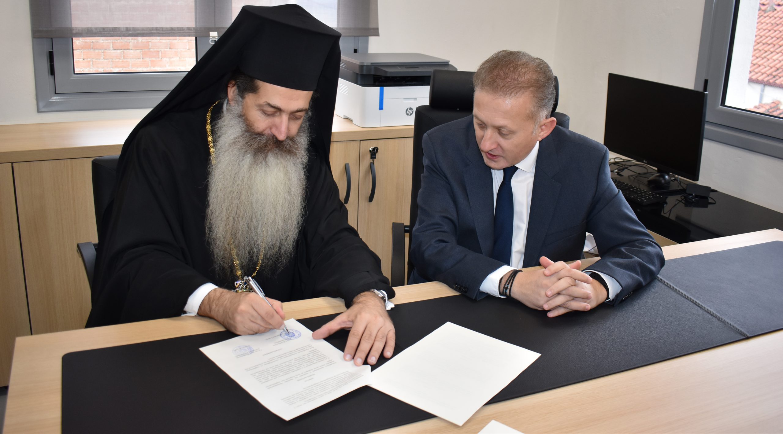 Δελτίο Τύπου – Σύναψη συνεργασίας μεταξύ του Ωδείου  “Γερμανός ο Μελωδός” της Ιεράς Μητρόπολης Φθιώτιδας (παράρτημα Δυτικής Φθιώτιδας) με τον Δήμο Μακρακώμης