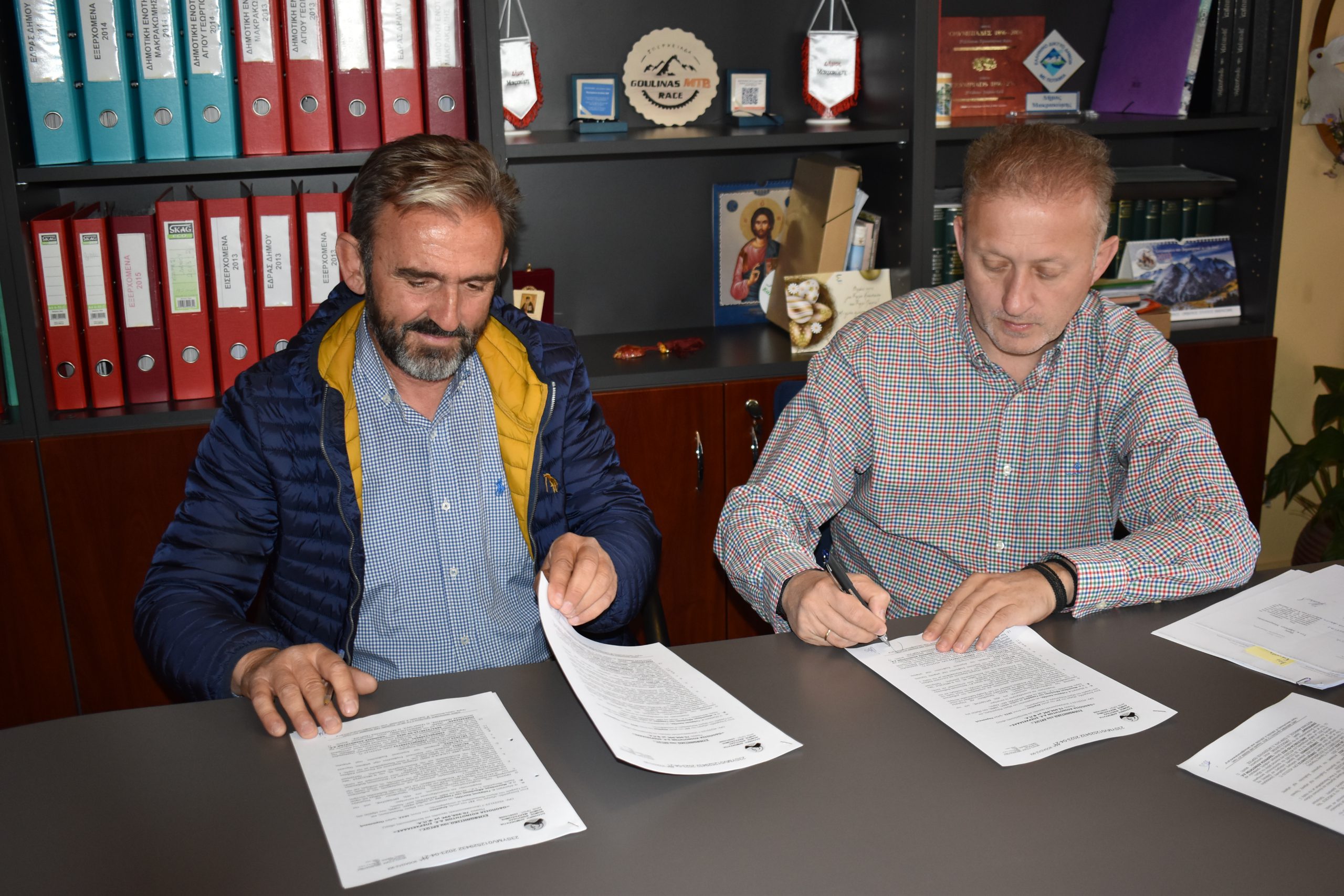 Υπογραφή Σύμβασης Κατασκευής έργου ”ΟΔΟΠΟΙΙΑ ΚΟΙΝΟΤΗΤΩΝ Δ.Ε. ΣΠΕΡΧΕΙΑΔΑΣ”