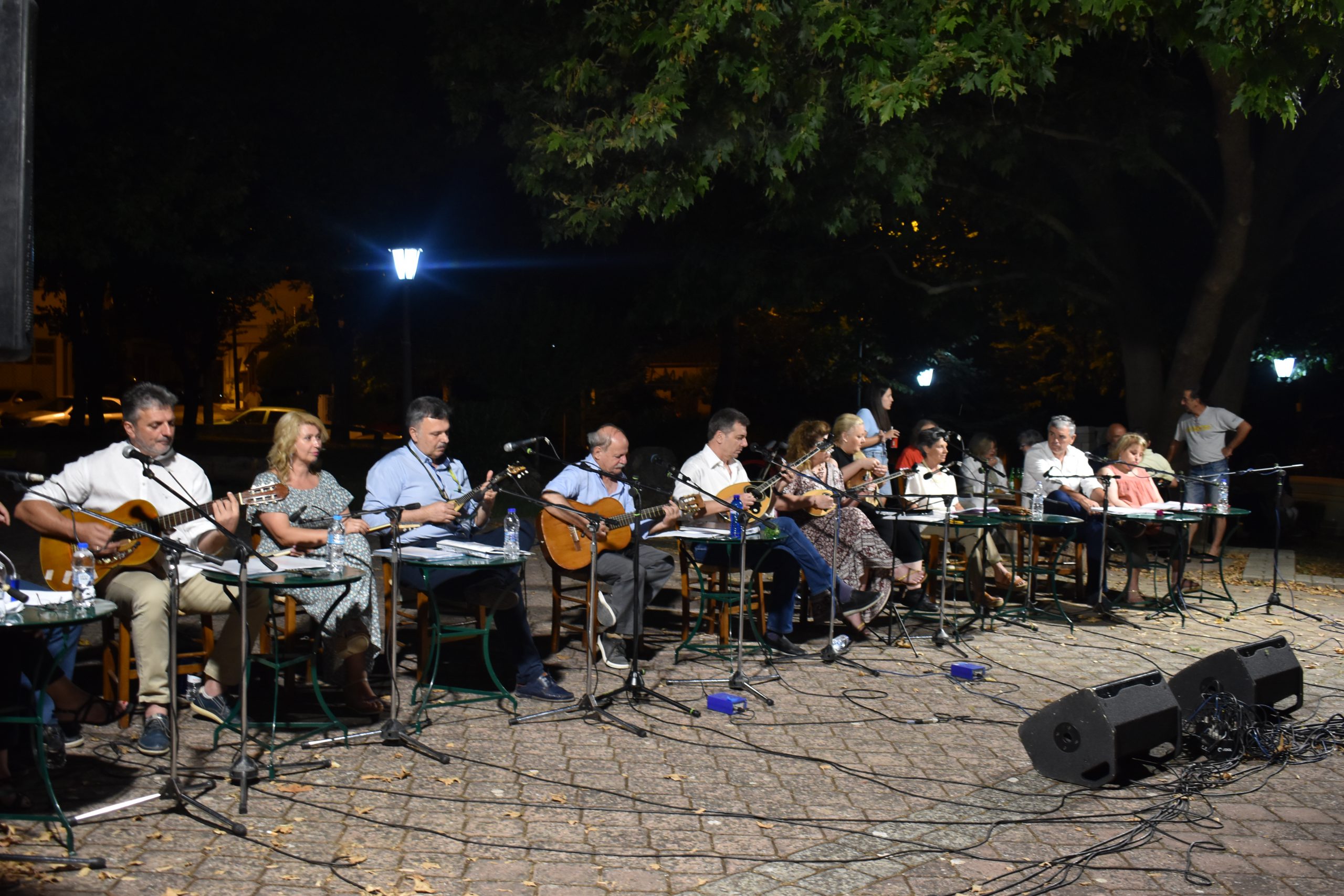 Αυλαία για τα “Σπέρχεια” 2023 με την ρεμπέτικη συντροφιά του Πολιτιστικού Συλλόγου Πλατυστόμου “Ο Πηλέας”